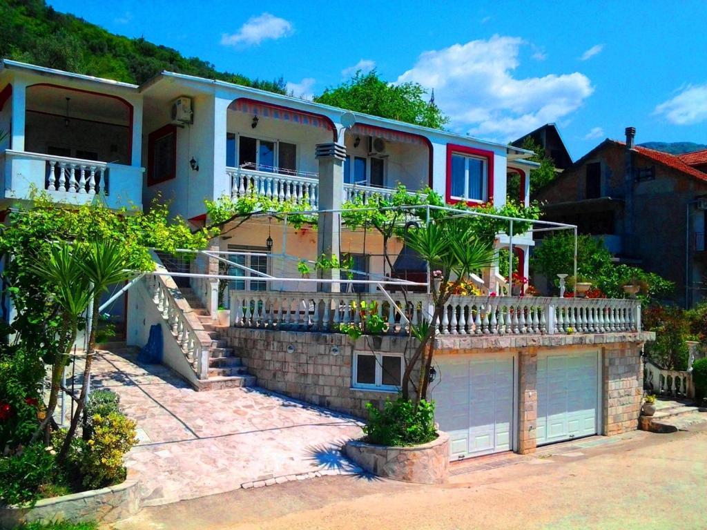 Villa Lastva Apartments Teodo Esterno foto